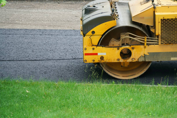 Best Decorative Driveway Pavers  in Lawrenceville, GA
